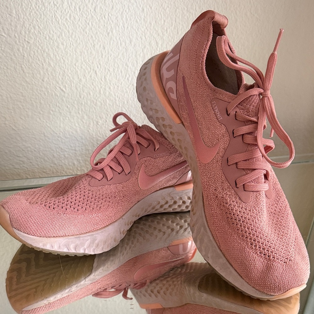 Nike Women's Blush Pink Athletic Shoes